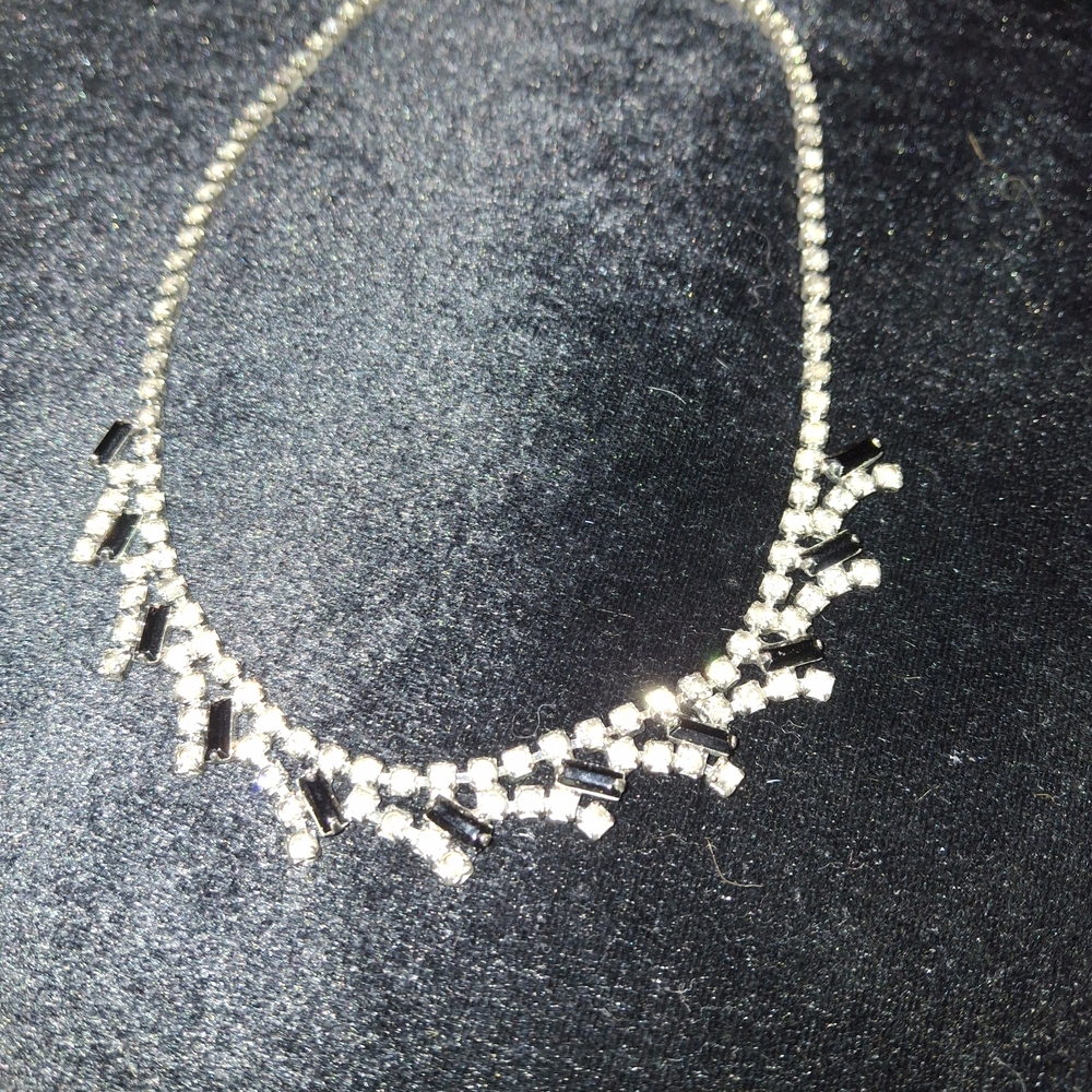 Elegant Black and Silver Necklace